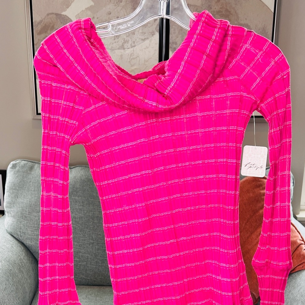 Free people , snowbunny GF rib , fuschia fizz combo , size S MSRP $68